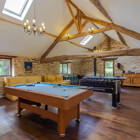 La Parenthèse Fleurie - Avec Piscine Privée Hébergement de vacances Saint-Priest-les-Fougères