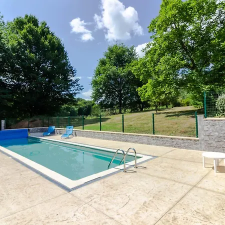La Parenthèse Fleurie - Avec Piscine Privée Saint-Priest-les-Fougères