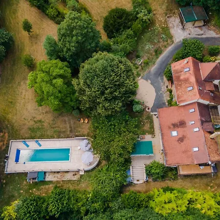 Hébergement de vacances La Parenthèse Fleurie - Avec Piscine Privée