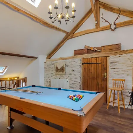 La Parenthèse Fleurie - Avec Piscine Privée Hébergement de vacances Saint-Priest-les-Fougères